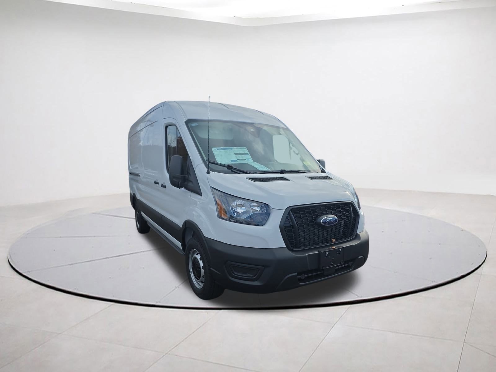 2025 Ford Transit Van Base's photo
