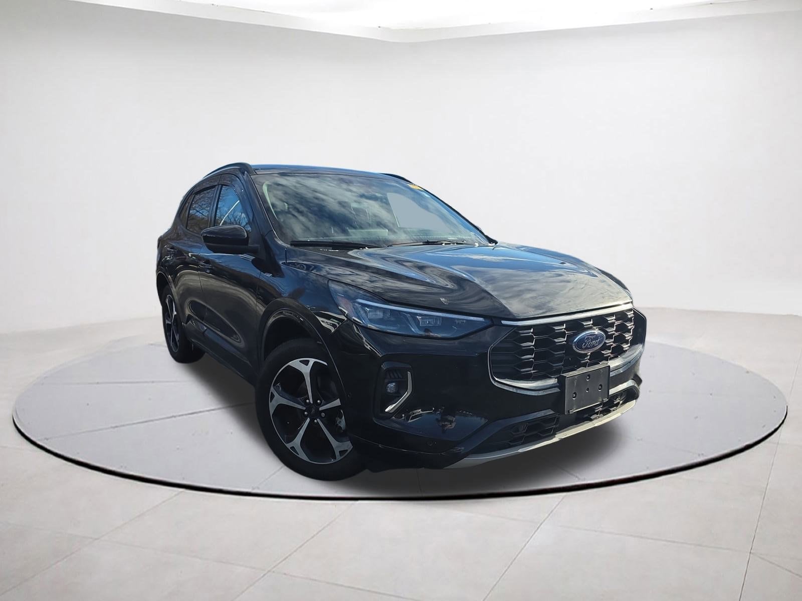 2023 Ford Escape ST-Line Elite's photo