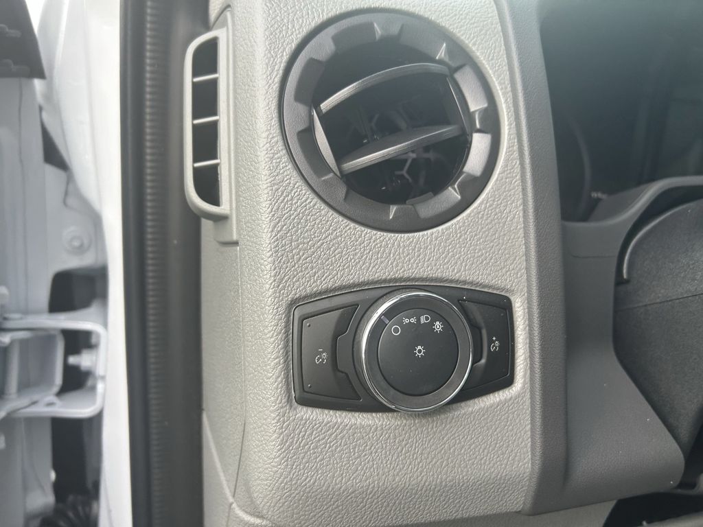 2026 Ford E-Series Cutaway Base - Photo 29