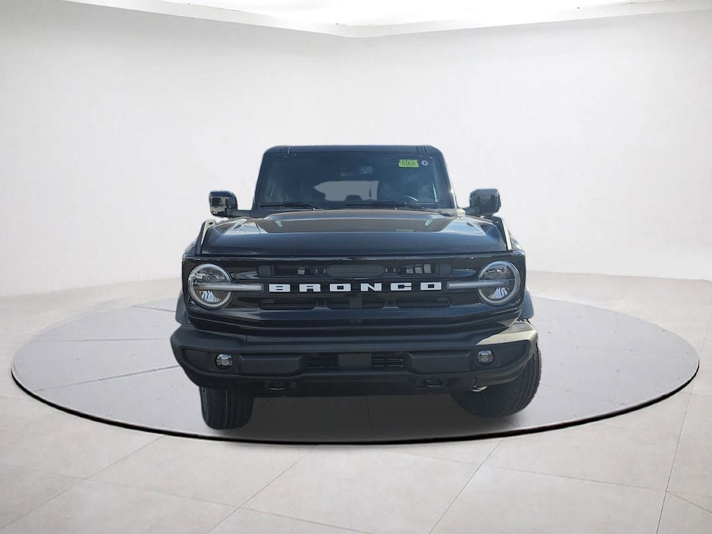 New 2025 Ford Bronco Outer Banks SUV