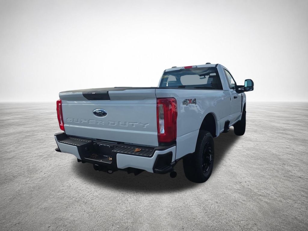 2026 Ford F-350 Super Duty XL - Photo 8