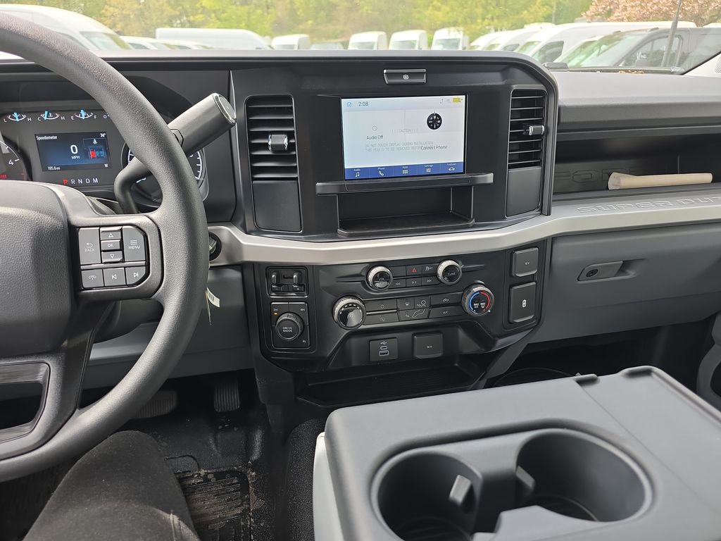 2025 Ford F-550 Super Duty Chassis Cab XL - Photo 30