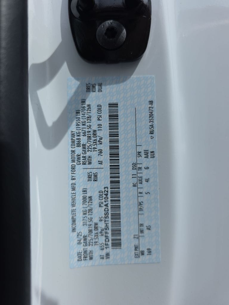 2025 Ford F-550 Super Duty Chassis Cab XL - Photo 21