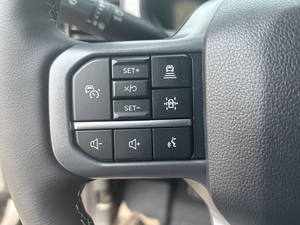 2025 Ford F-150 Lariat - Photo 38