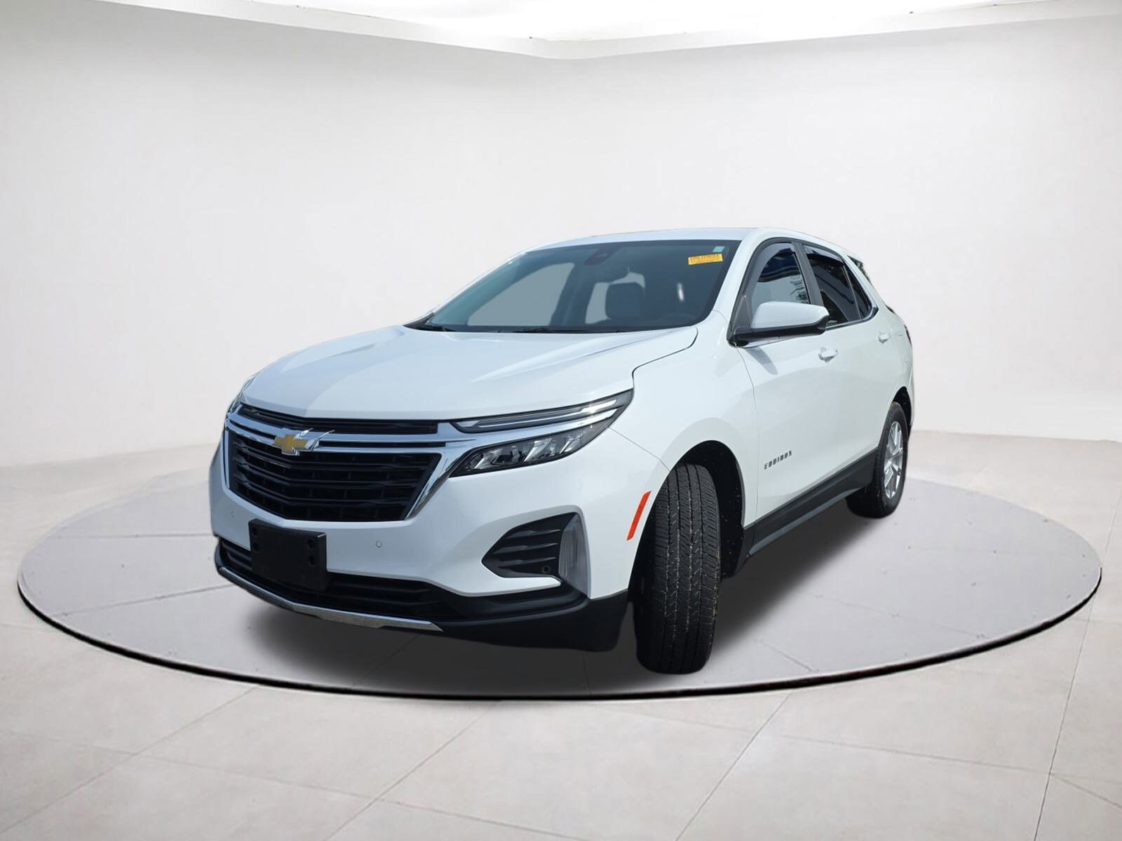 2023 Chevrolet Equinox LT photo 3
