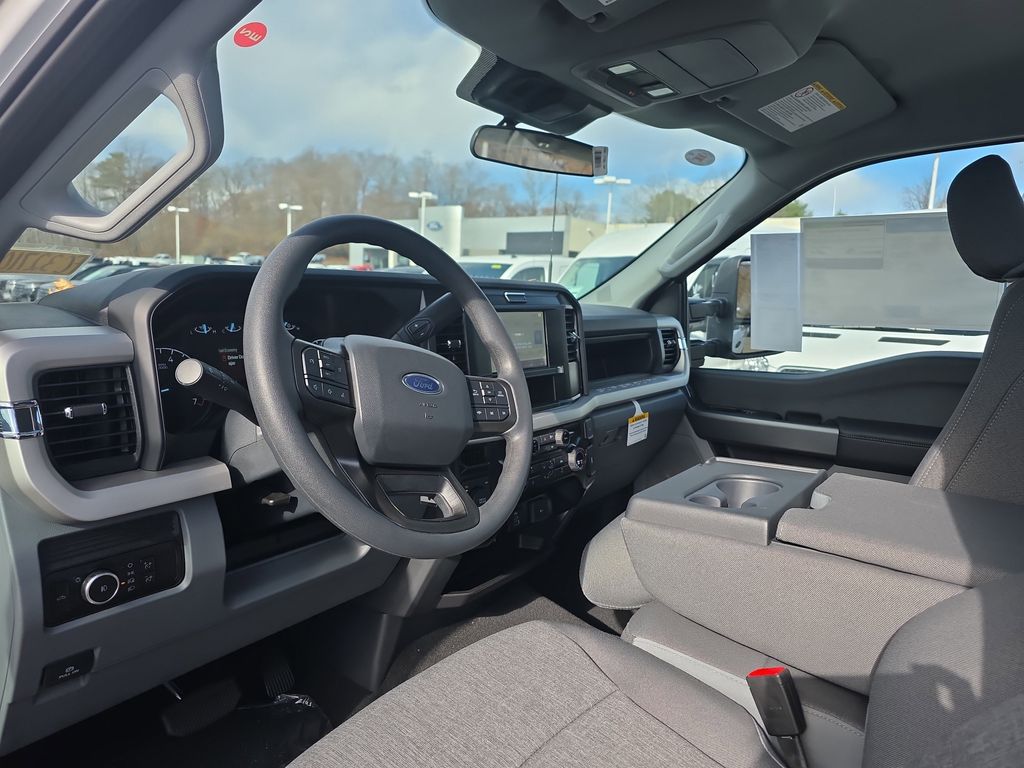2026 Ford F-350 Super Duty XL - Photo 28