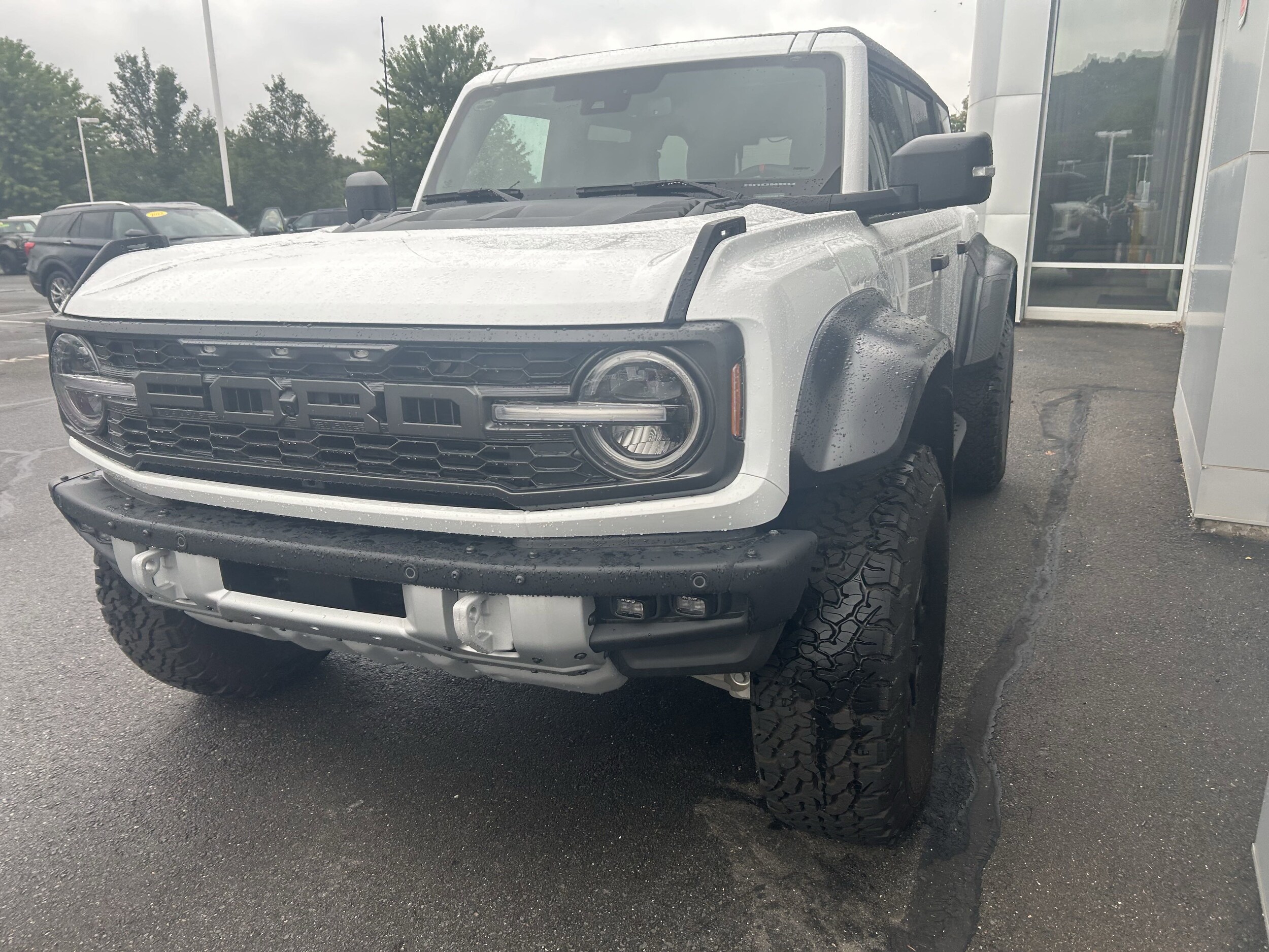 2025 Ford Bronco Raptor photo 2