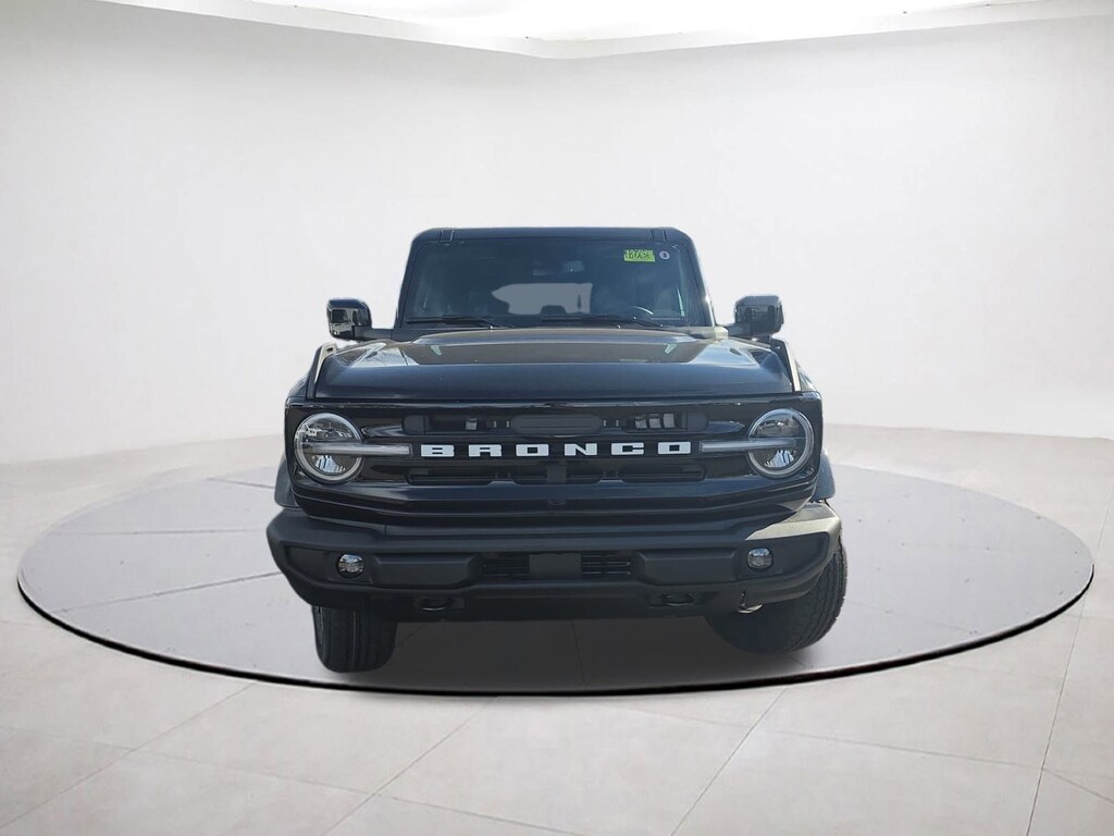 New 2025 Ford Bronco Outer Banks SUV