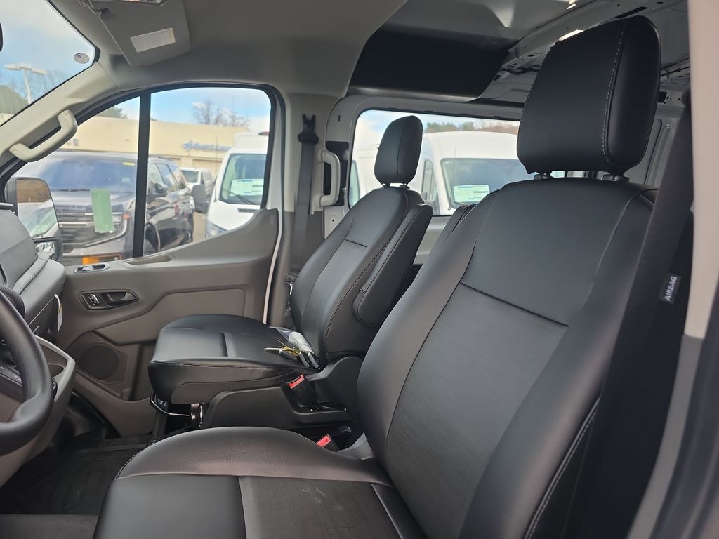 2025 Ford Transit Van Base - Photo 32