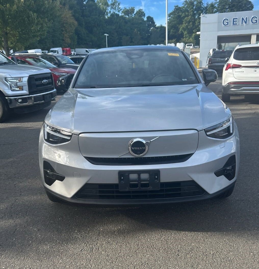 2023 Volvo C40 Recharge Ultimate photo 2