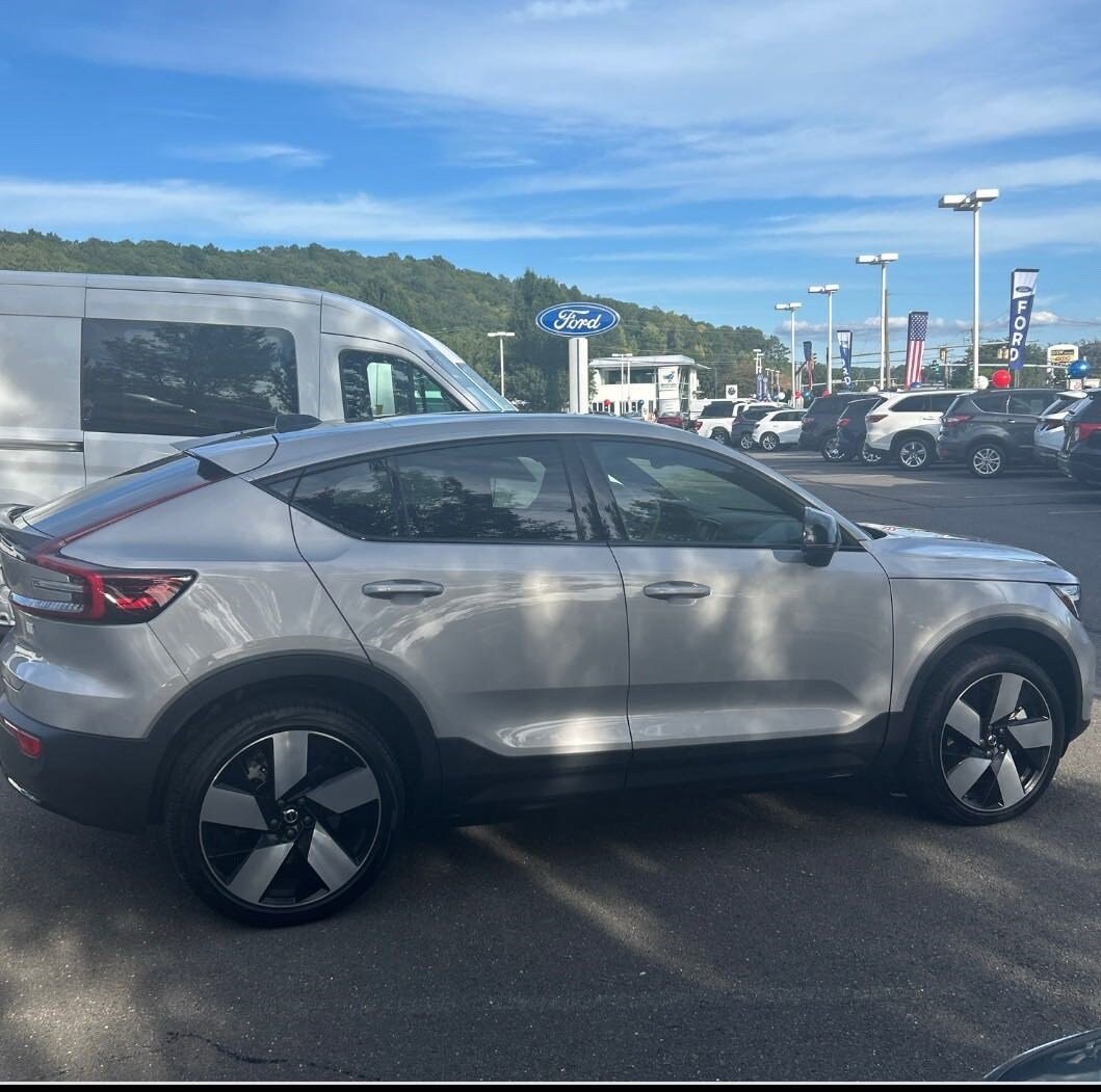 2023 Volvo C40 Recharge Ultimate photo 3