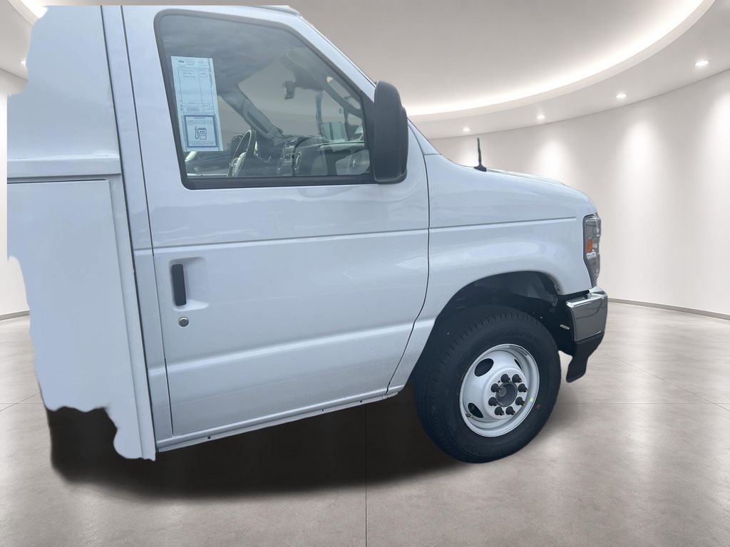 2026 Ford E-Series Cutaway Base - Photo 18
