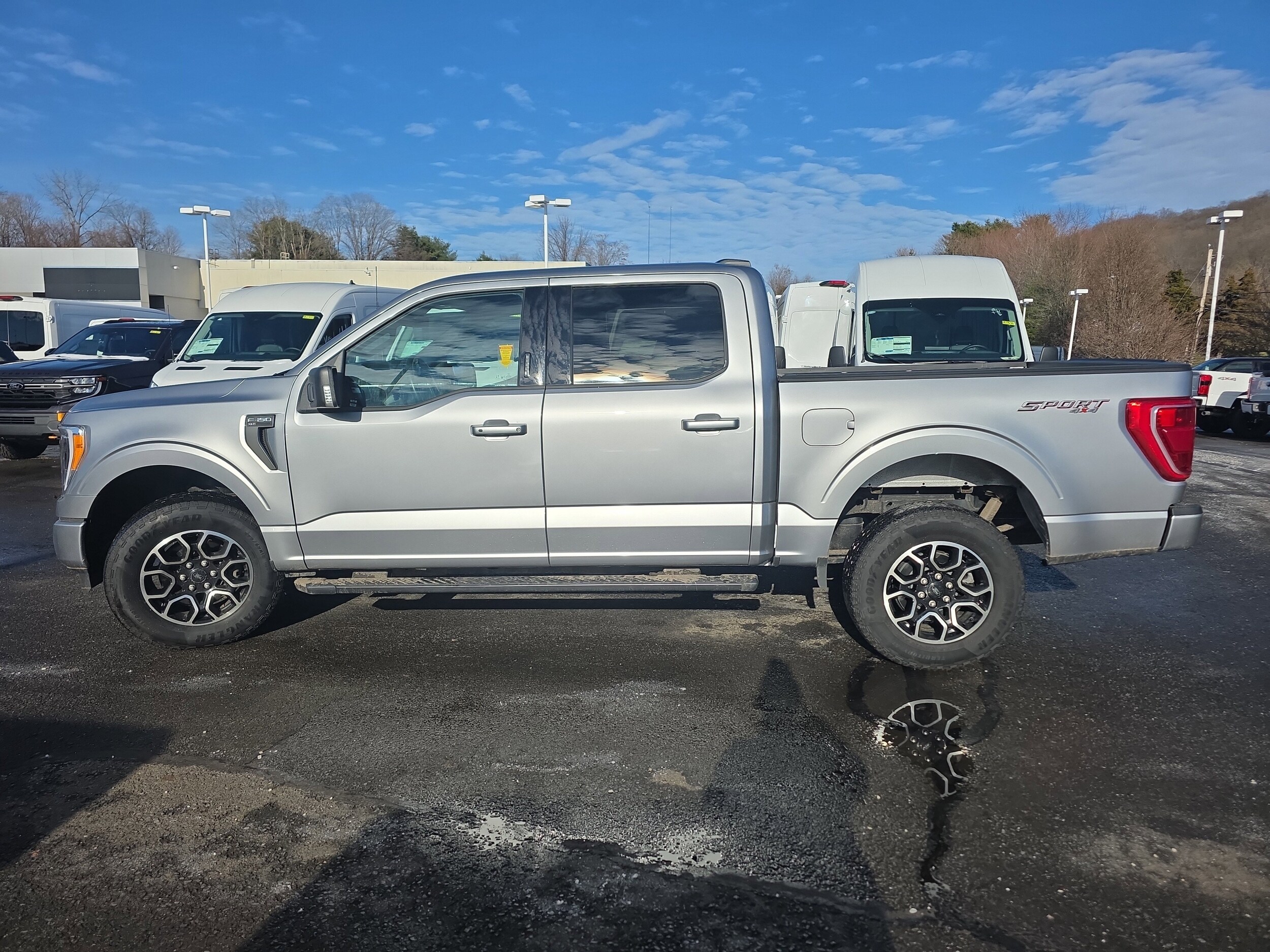 2022 Ford F-150 XLT photo 4