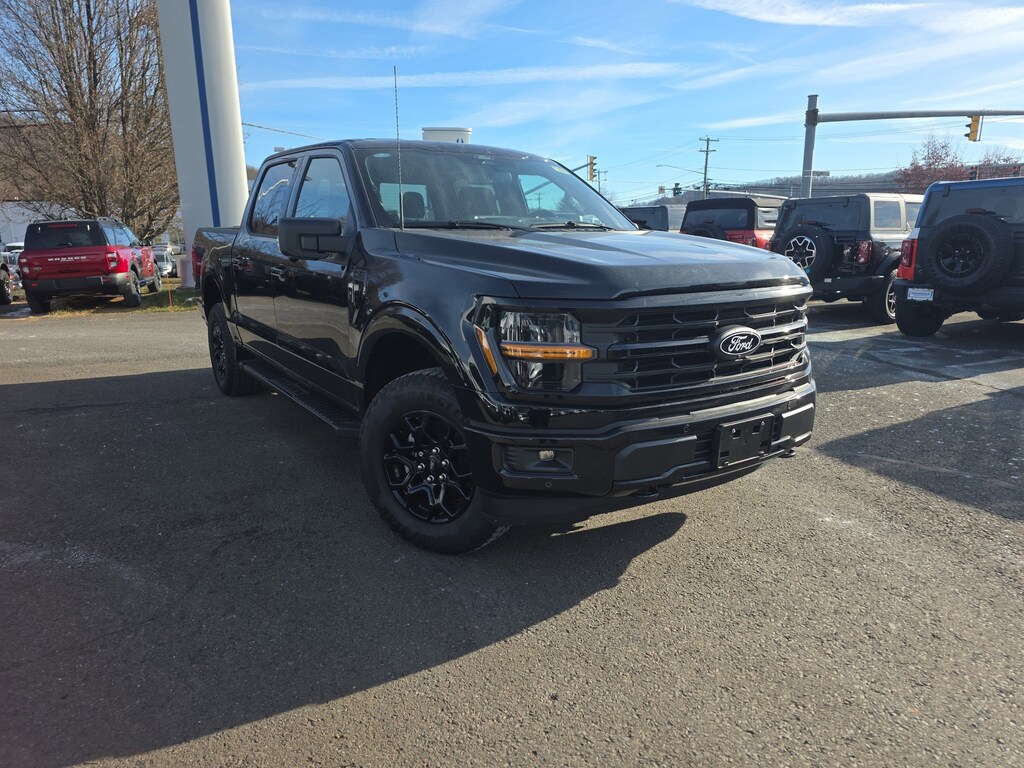 New 2025 Ford F-150 XLT Truck SuperCrew Cab