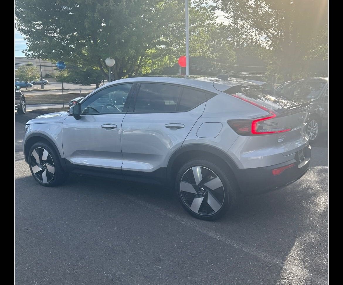2023 Volvo C40 Recharge Ultimate photo 4