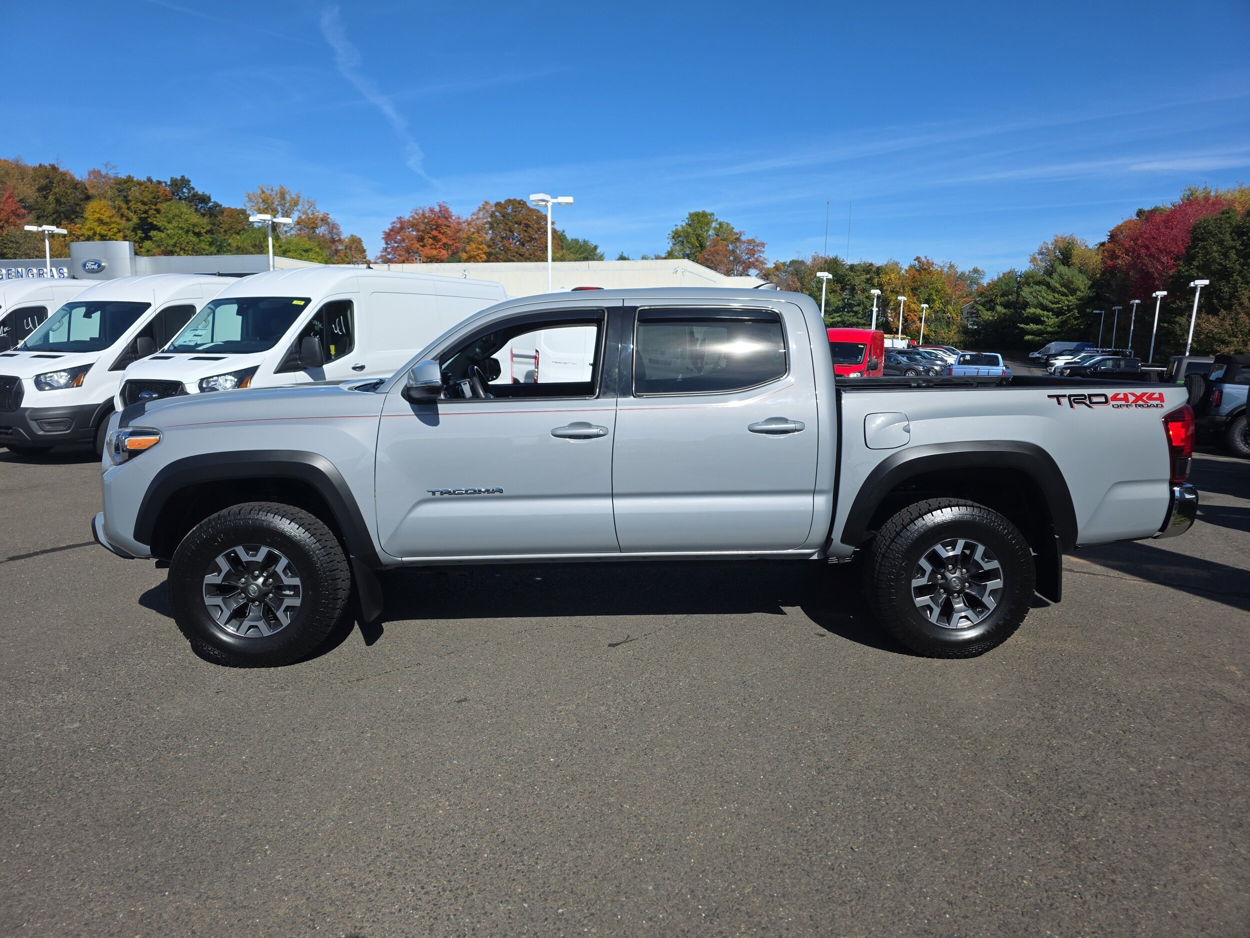 2019 Toyota Tacoma 4x4 TRD Off-Road V6 photo 2