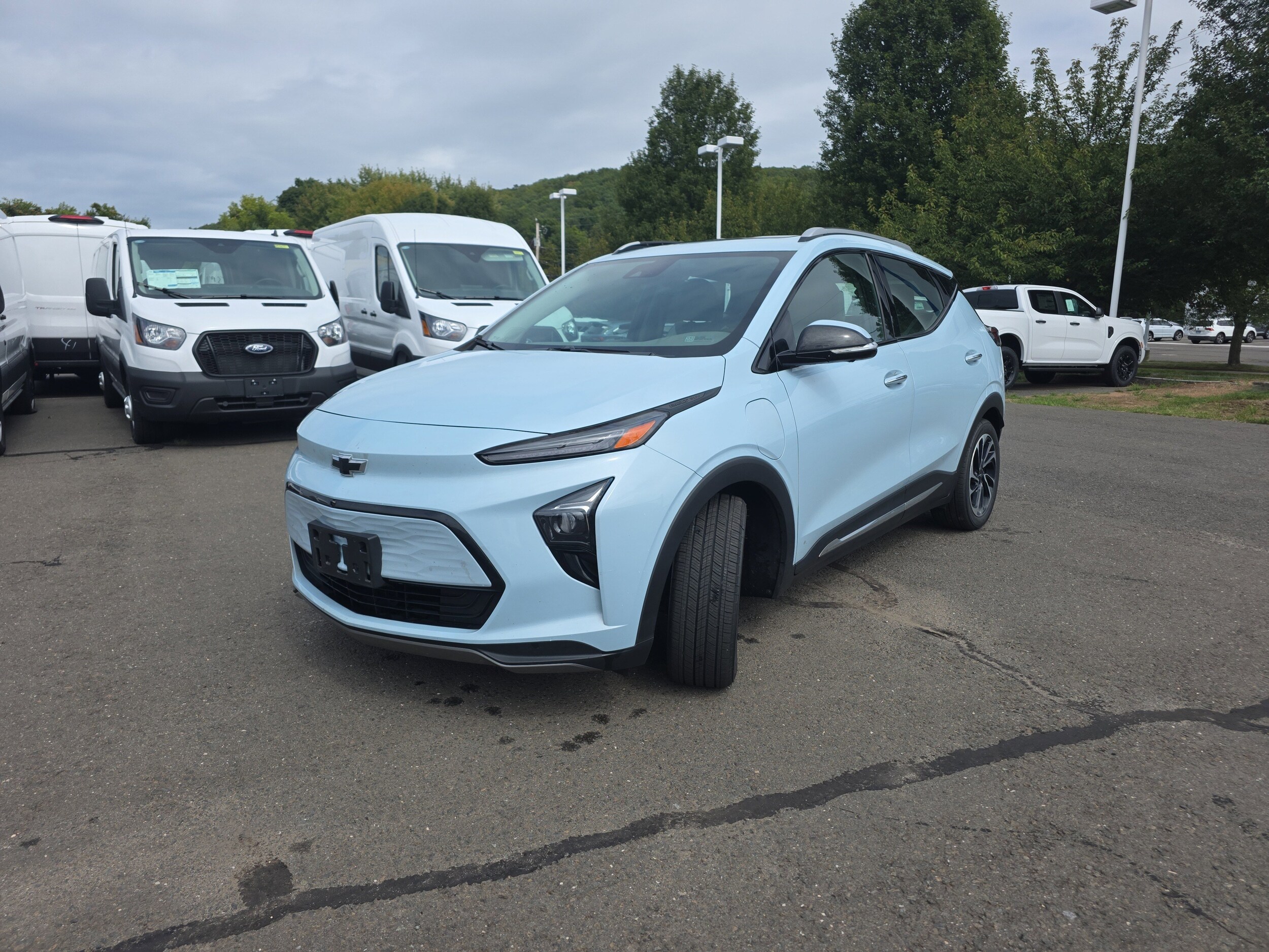 2022 Chevrolet Bolt EUV Premier photo 3