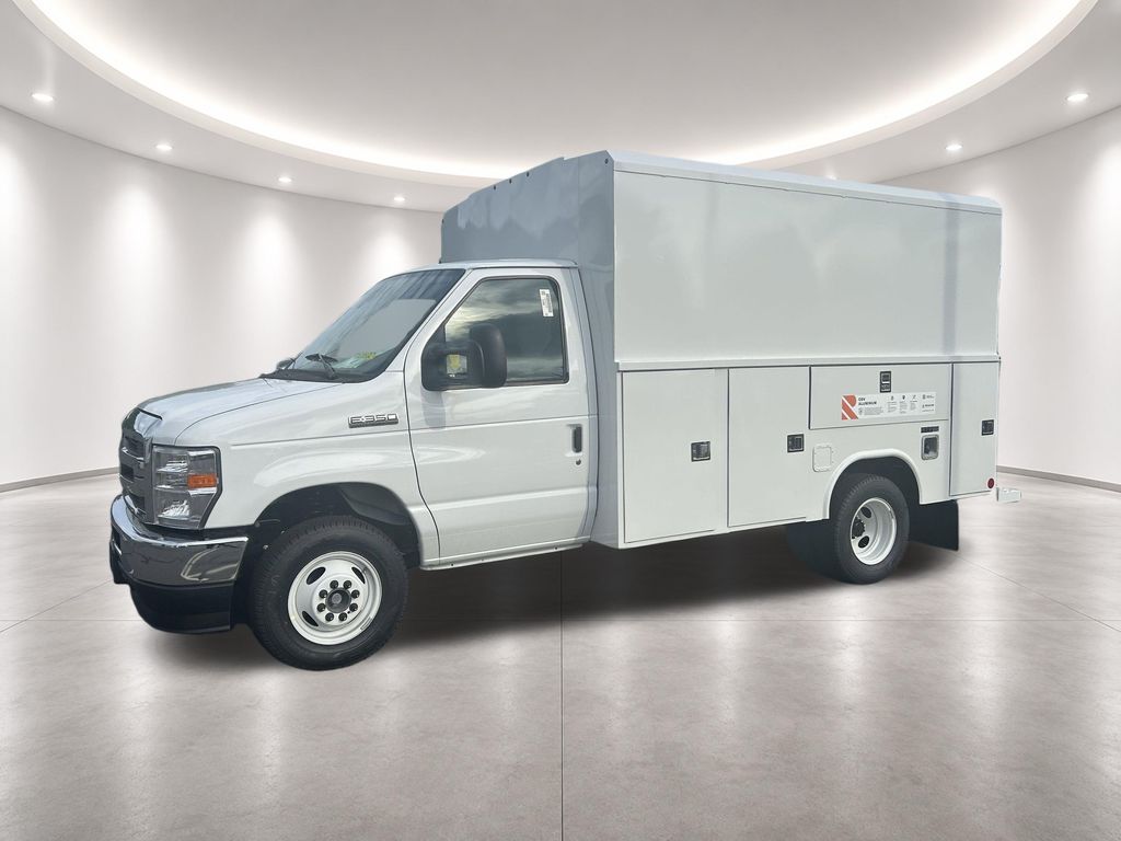 2026 Ford E-Series Cutaway Base - Photo 40