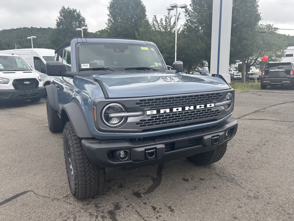 New 2025 Ford Bronco Badlands SUV