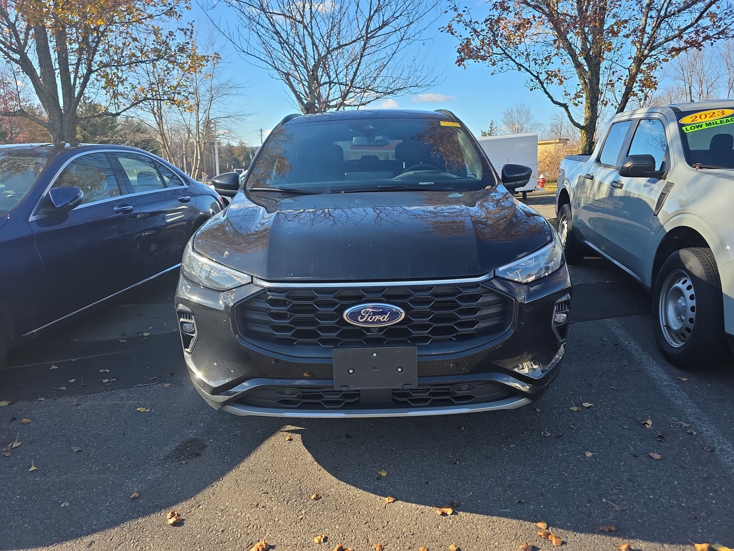 2023 Ford Escape ST-Line Elite photo 2