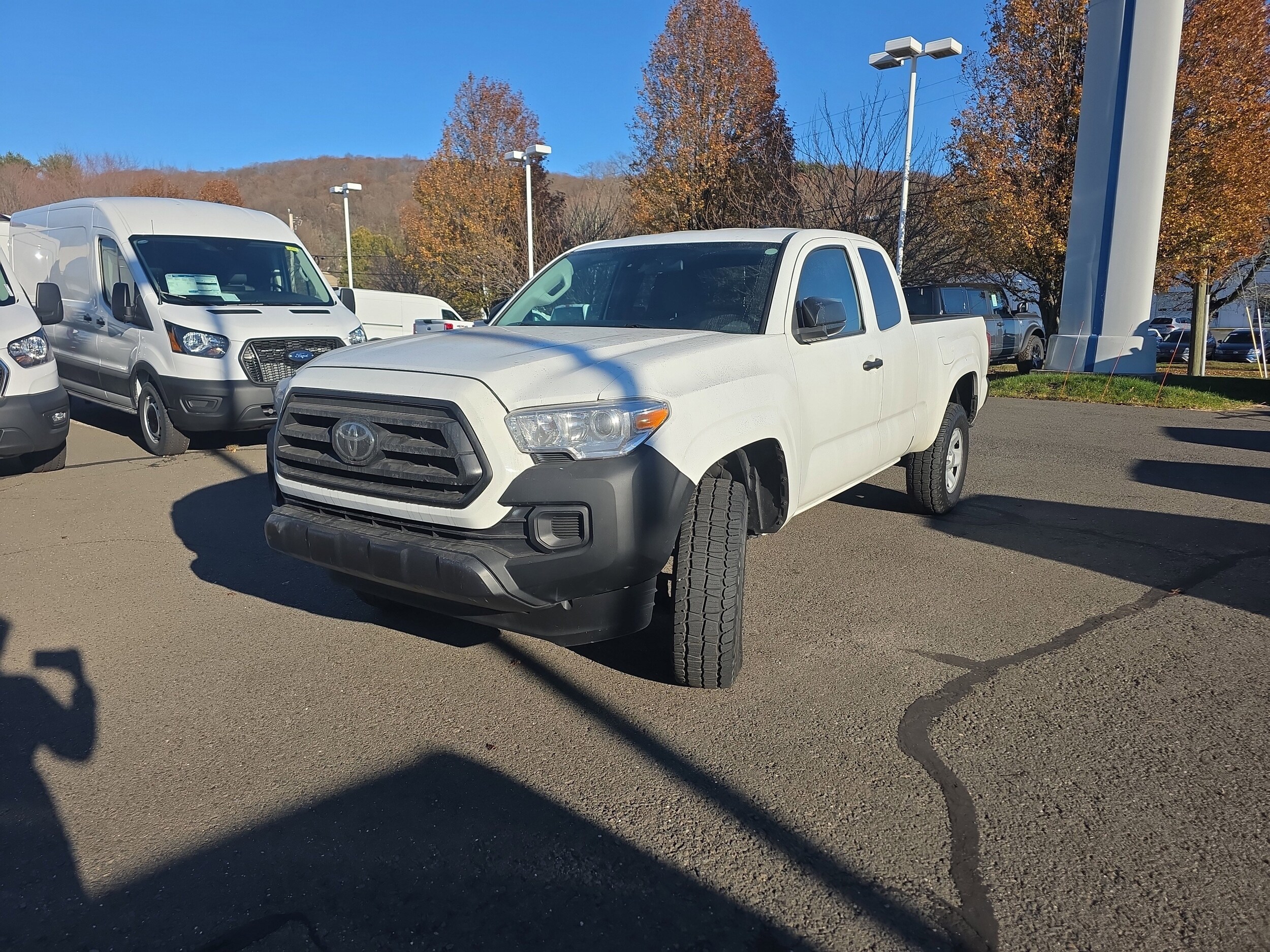 2023 Toyota Tacoma Access Cab photo 3