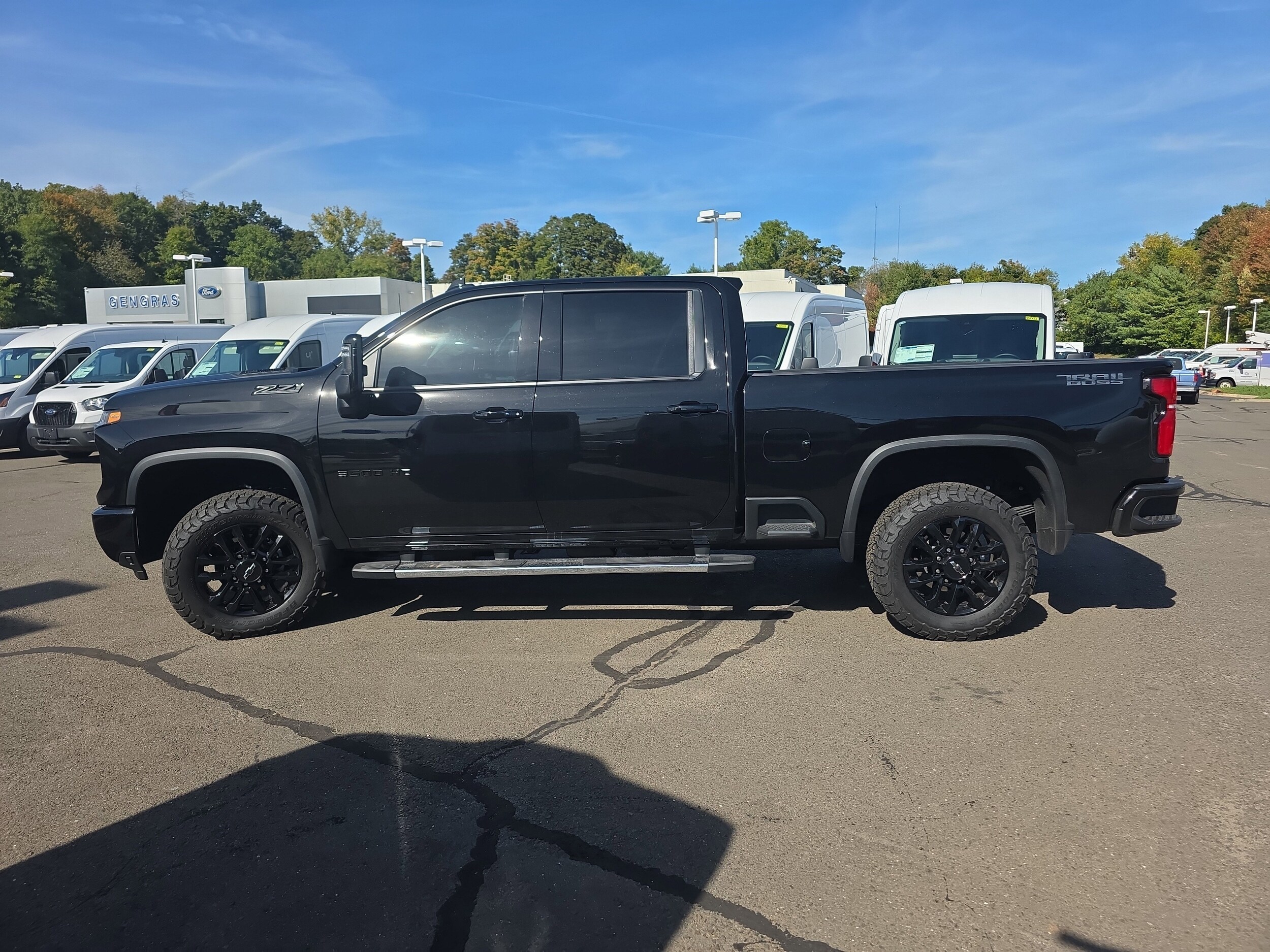 2025 Chevrolet Silverado 3500HD LTZ photo 2