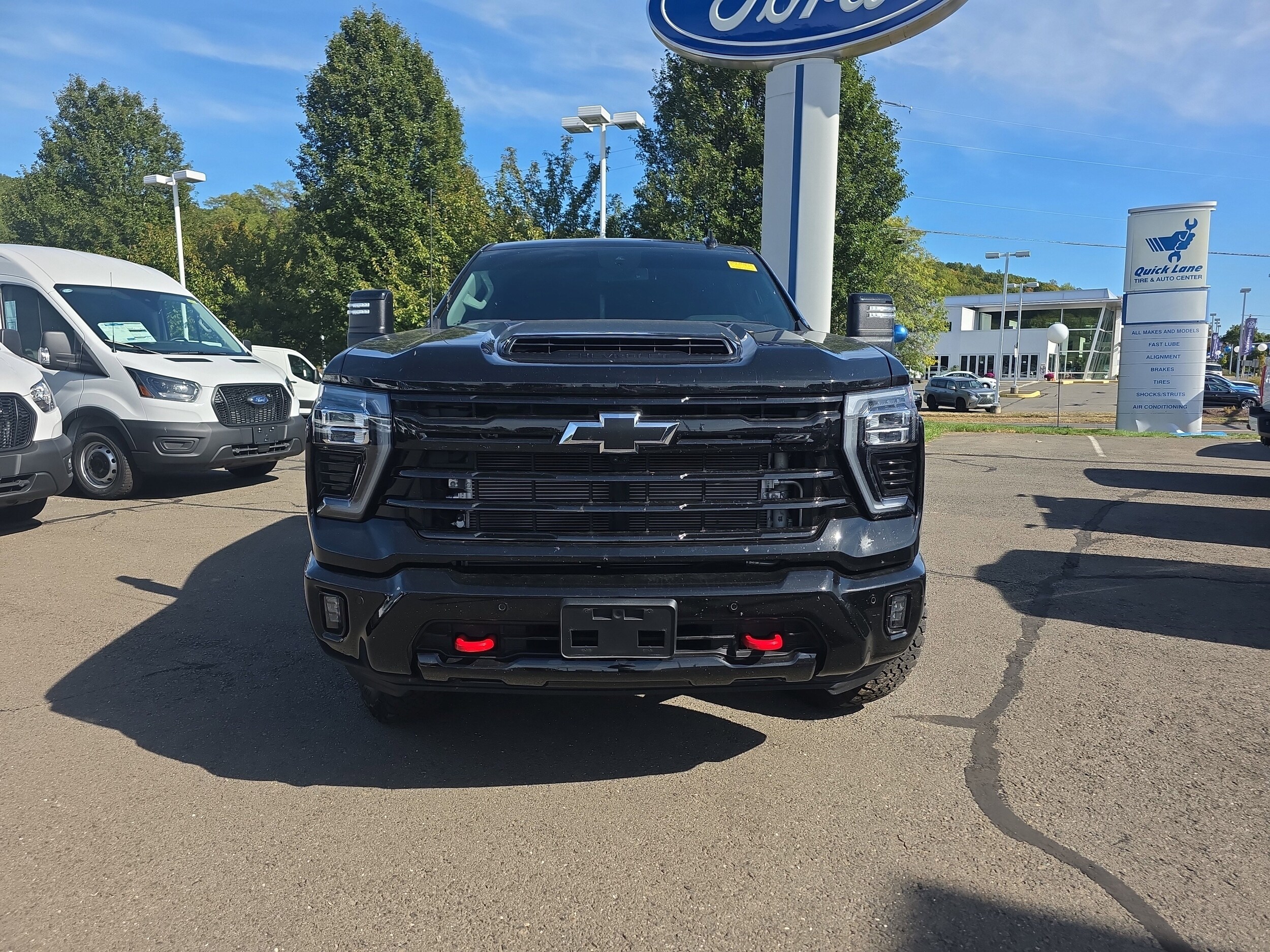 2025 Chevrolet Silverado 3500HD LTZ photo 2