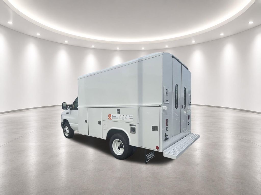 2026 Ford E-Series Cutaway Base - Photo 9