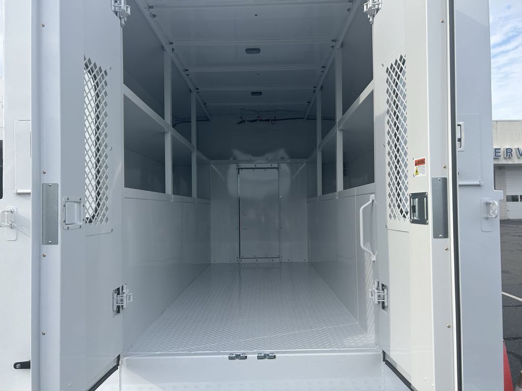 2026 Ford E-Series Cutaway Base - Photo 14