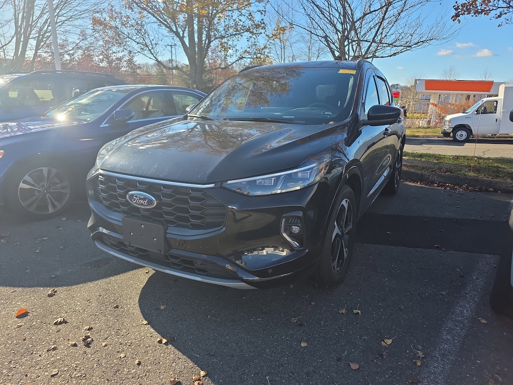 Used 2023 Ford Escape ST-Line Elite SUV