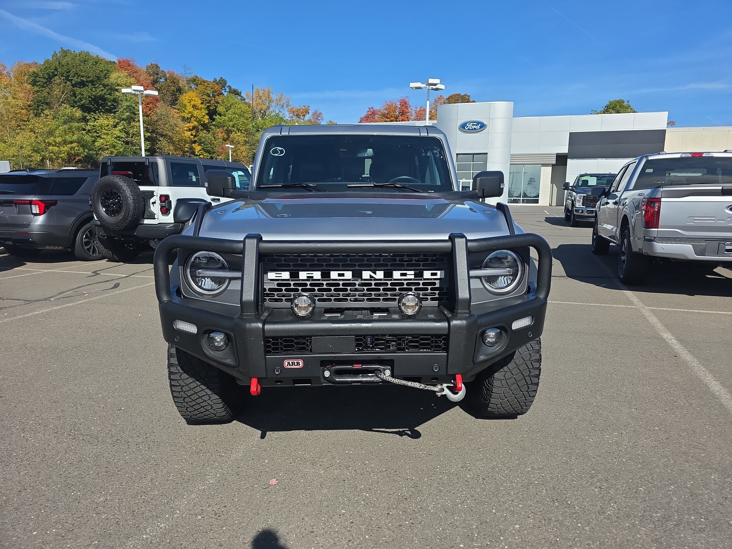2023 Ford Bronco Badlands photo 2