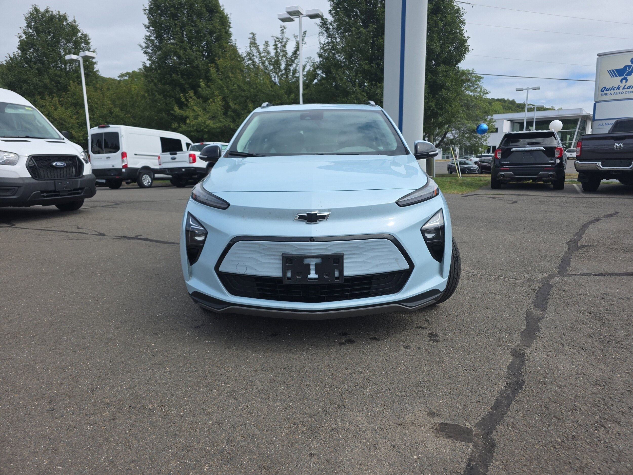 2022 Chevrolet Bolt EUV Premier photo 2