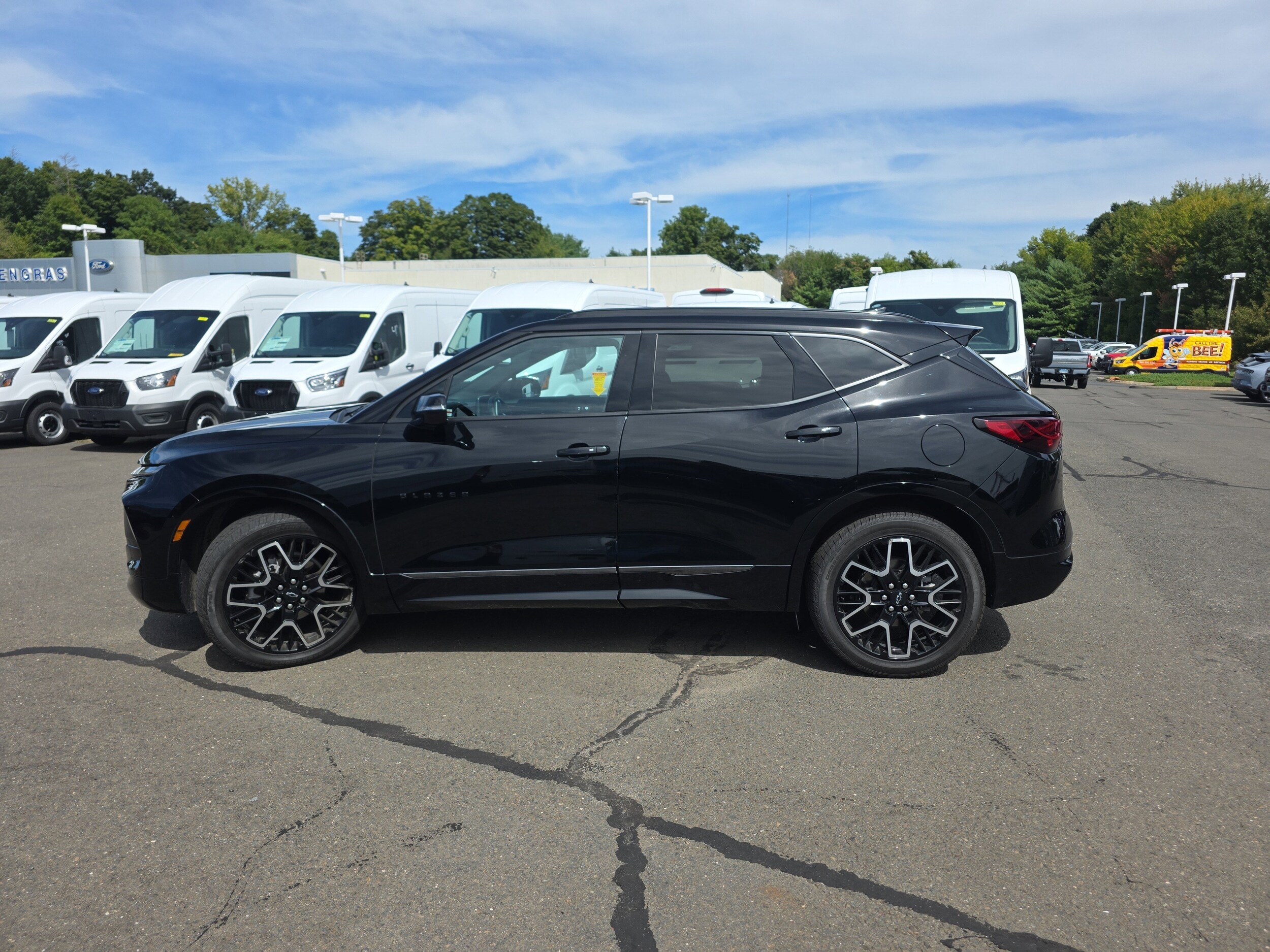 2023 Chevrolet Blazer RS photo 2