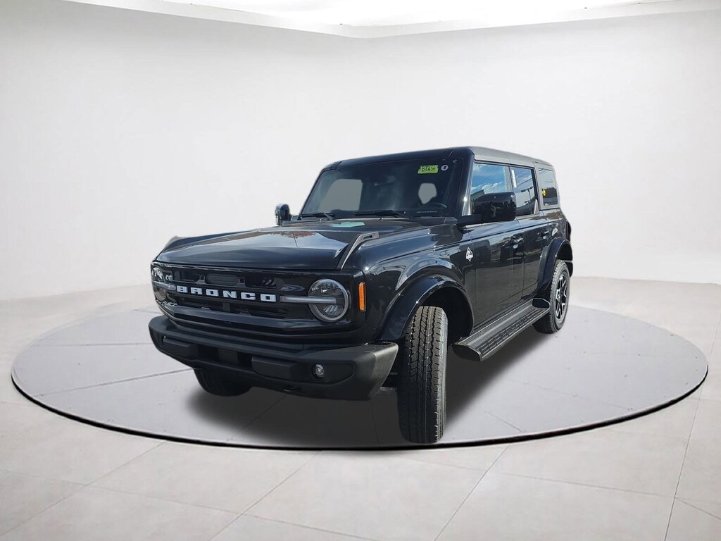 New 2025 Ford Bronco Outer Banks SUV