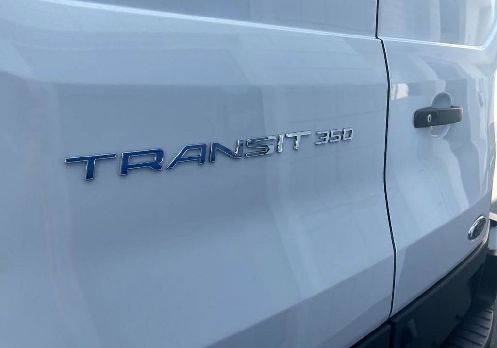 2025 Ford Transit Van Base - Photo 11