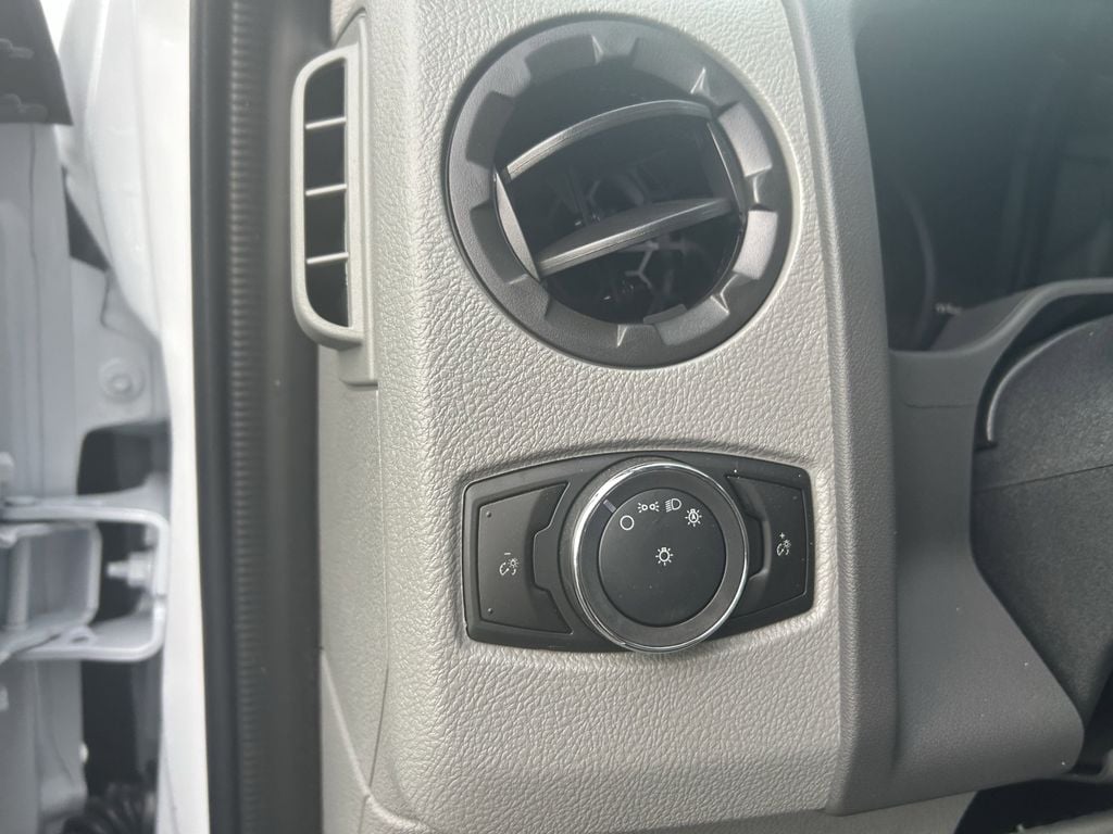 2026 Ford E-Series Cutaway Base - Photo 29