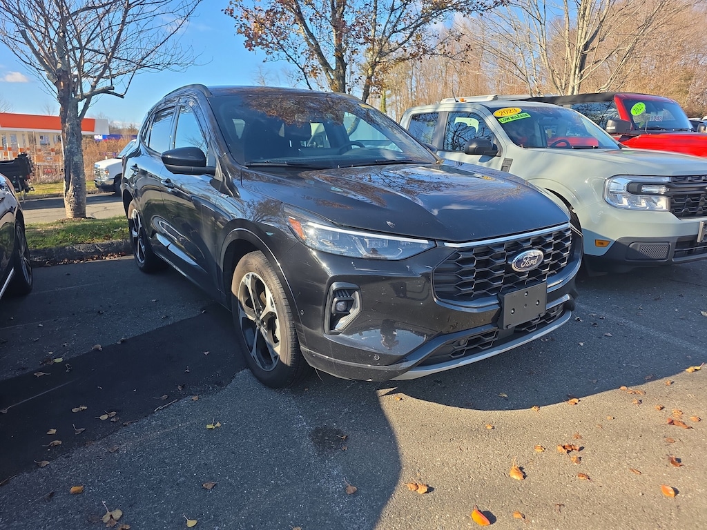 Used 2023 Ford Escape ST-Line Elite SUV