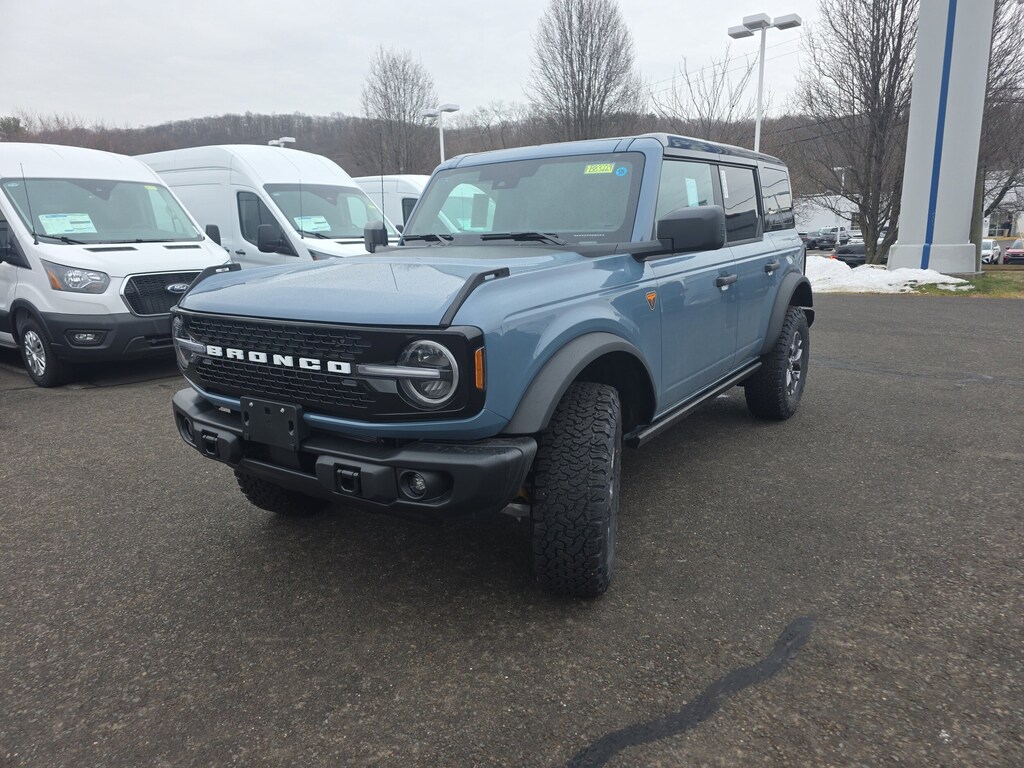 New 2025 Ford Bronco Badlands SUV