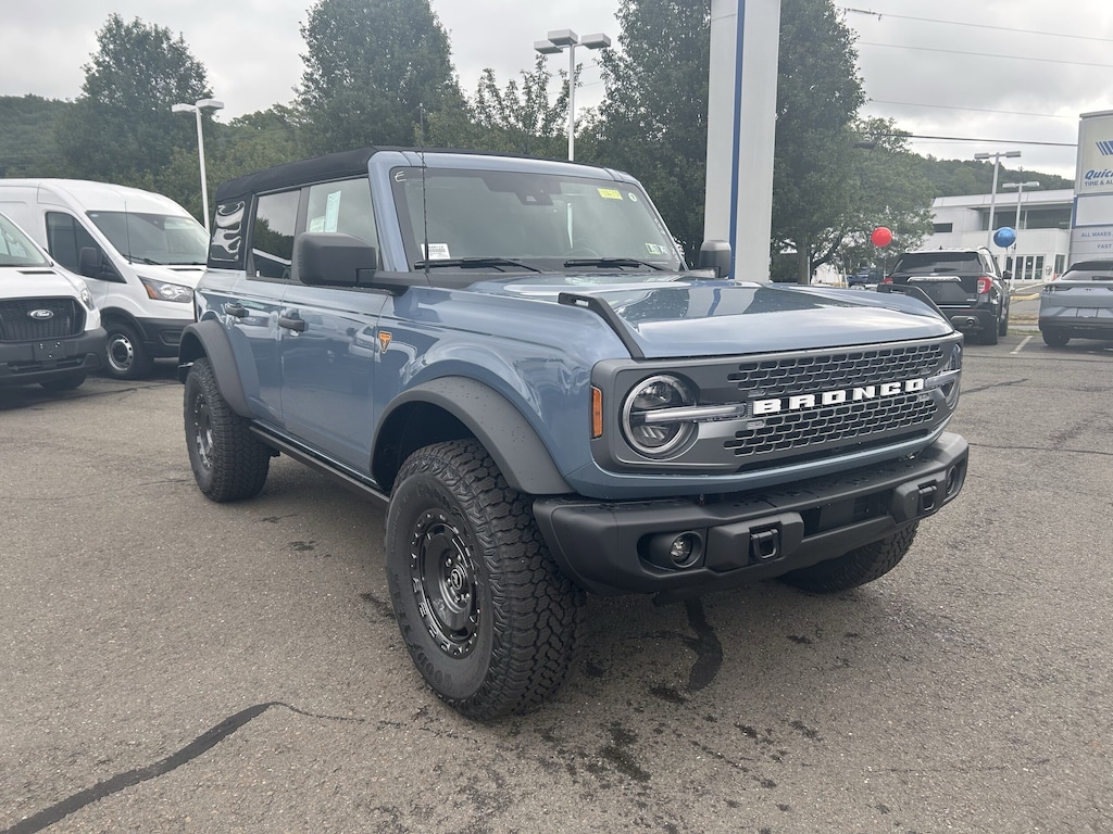 New 2025 Ford Bronco Badlands SUV