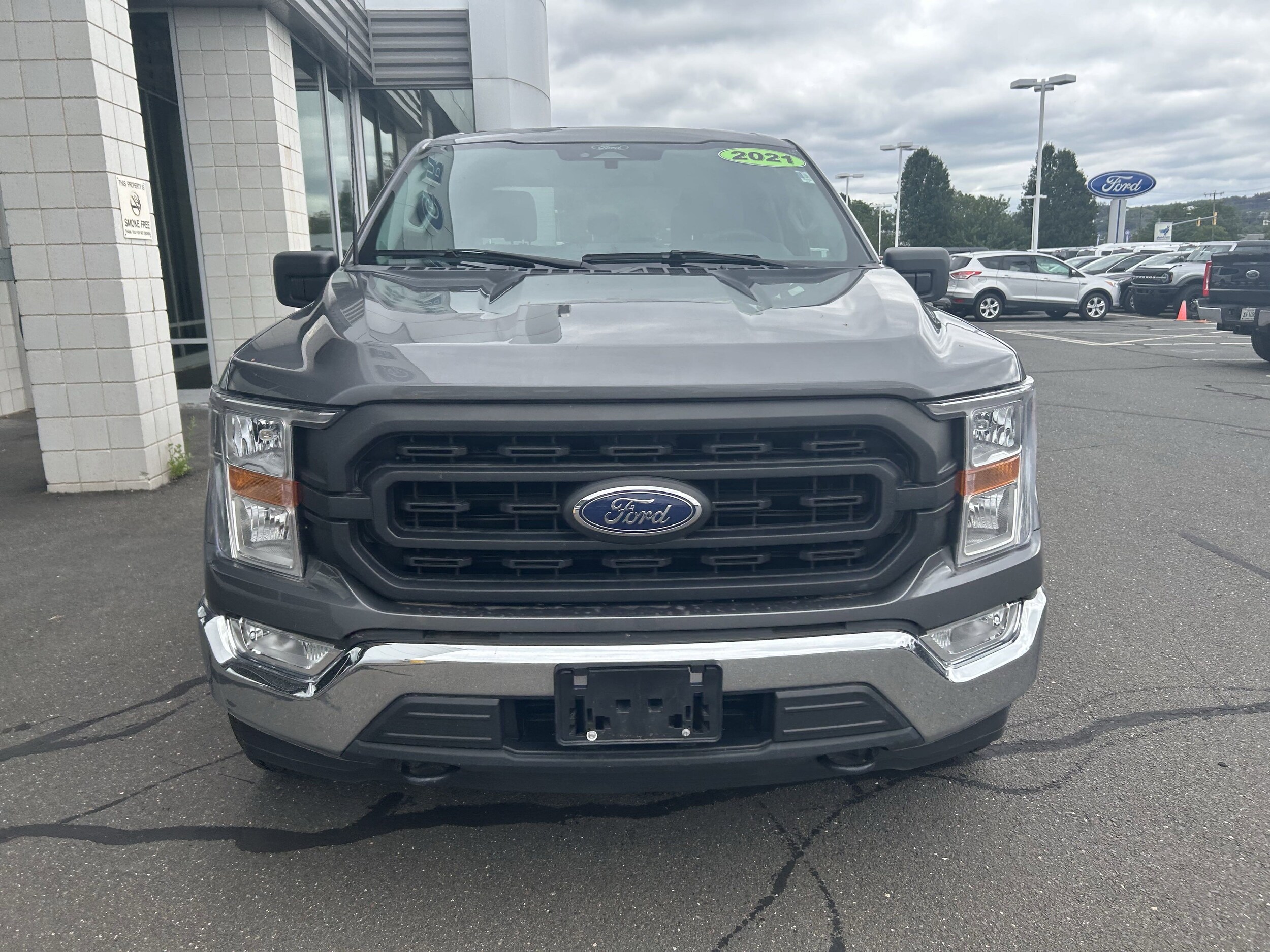 2021 Ford F-150 XL photo 2