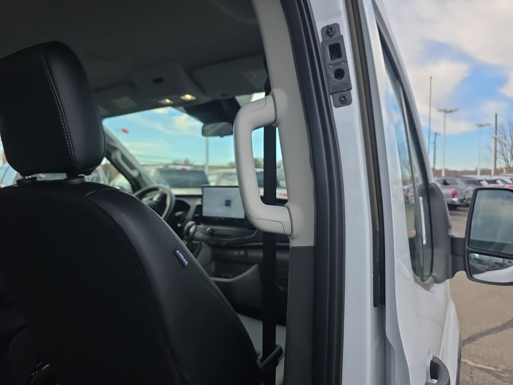 2025 Ford Transit Van Base - Photo 28