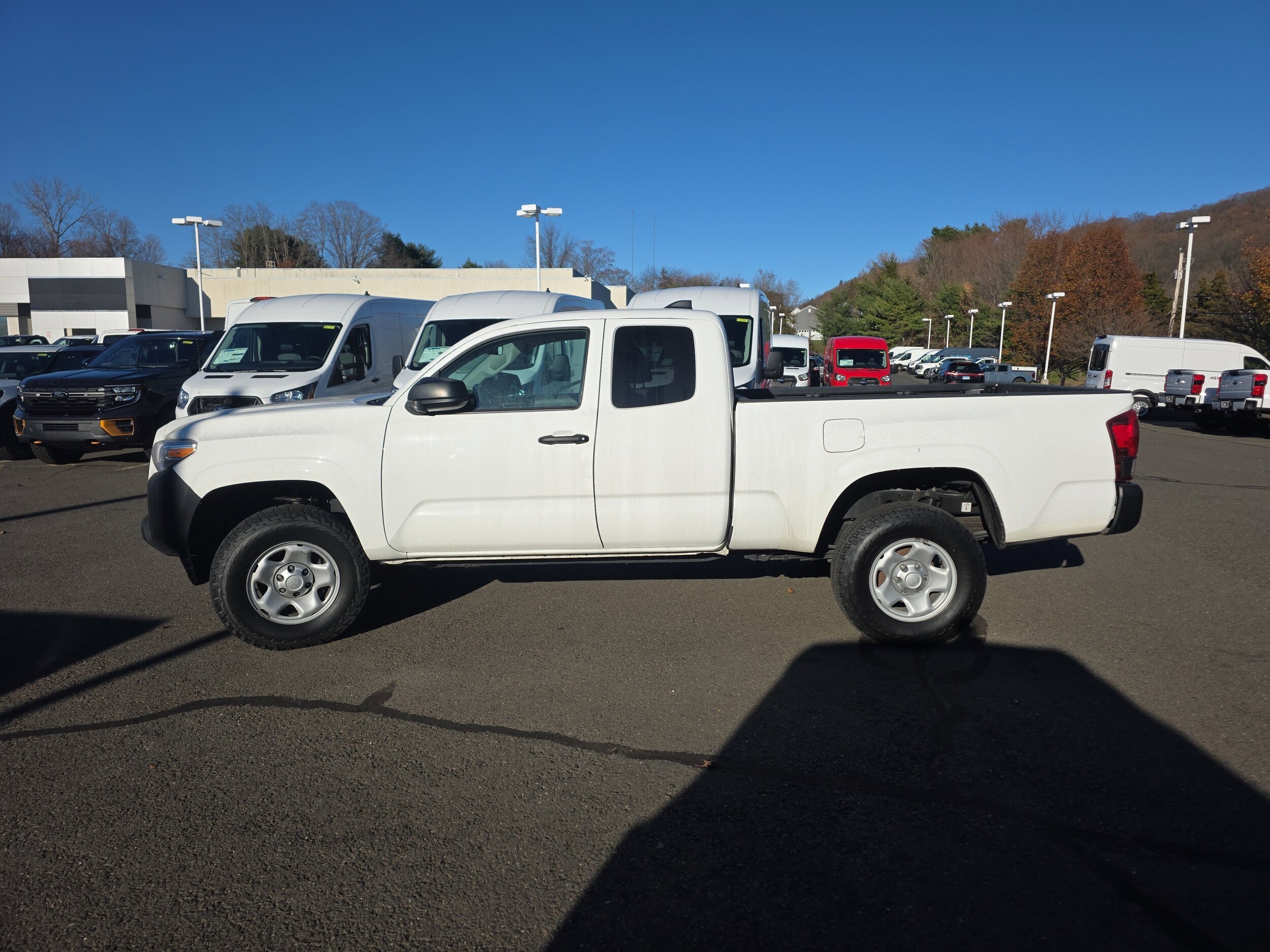 2023 Toyota Tacoma Access Cab photo 4
