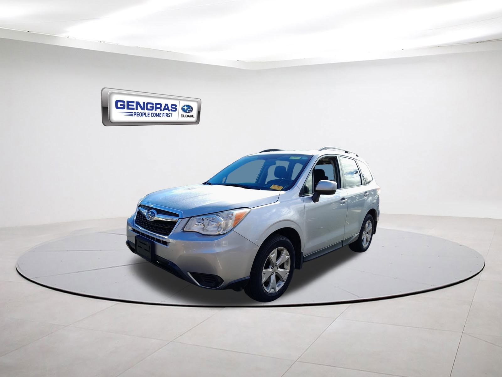 2015 Subaru Forester 2.5i Premium photo 3