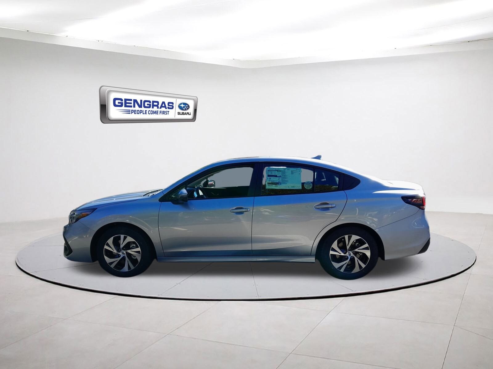 2025 Subaru Legacy Premium photo 4