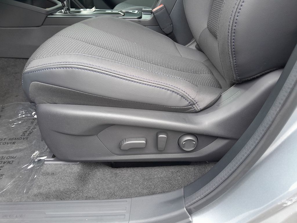 2026 Subaru Forester Premium - Photo 7