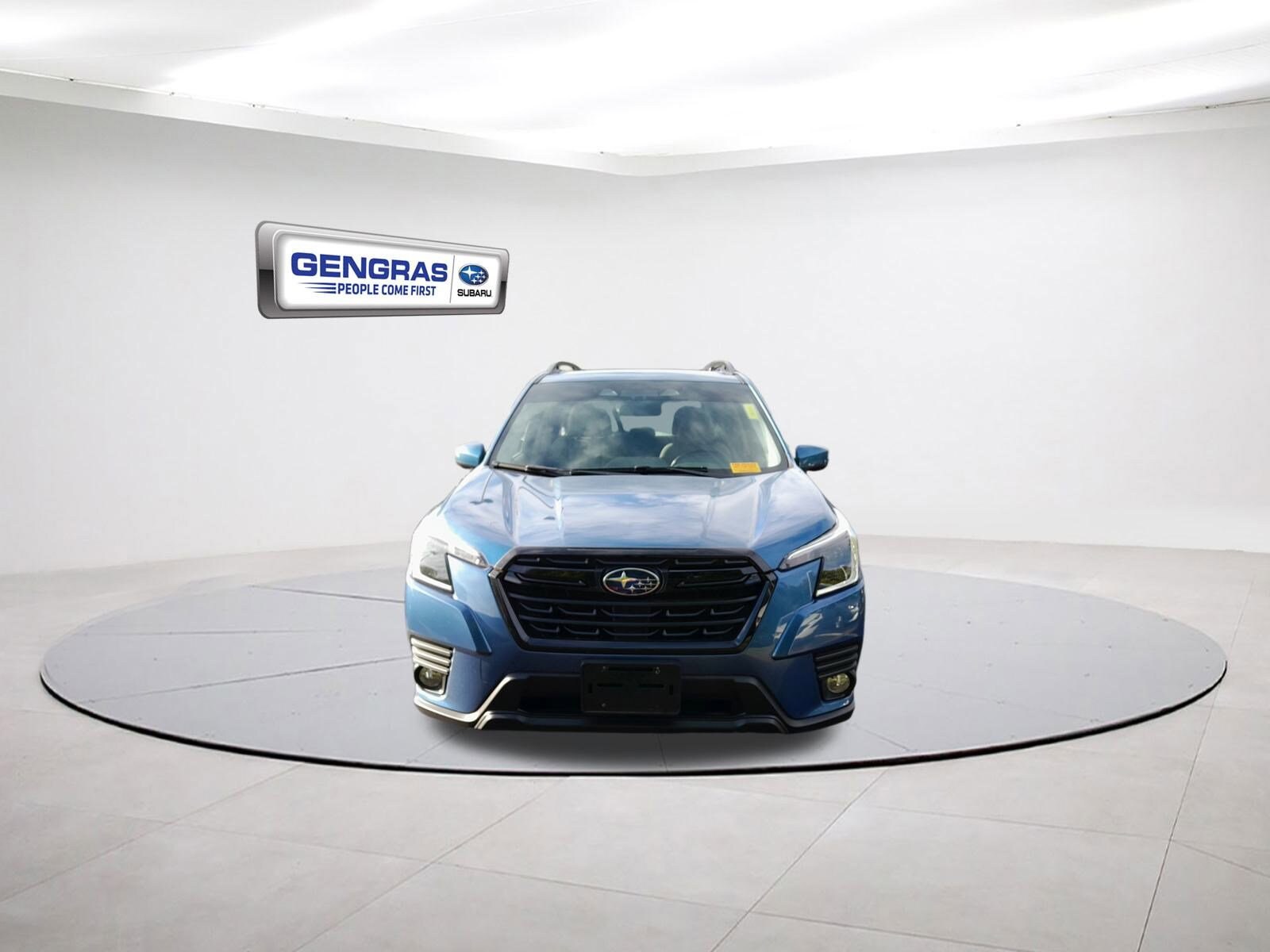 2023 Subaru Forester Premium photo 2