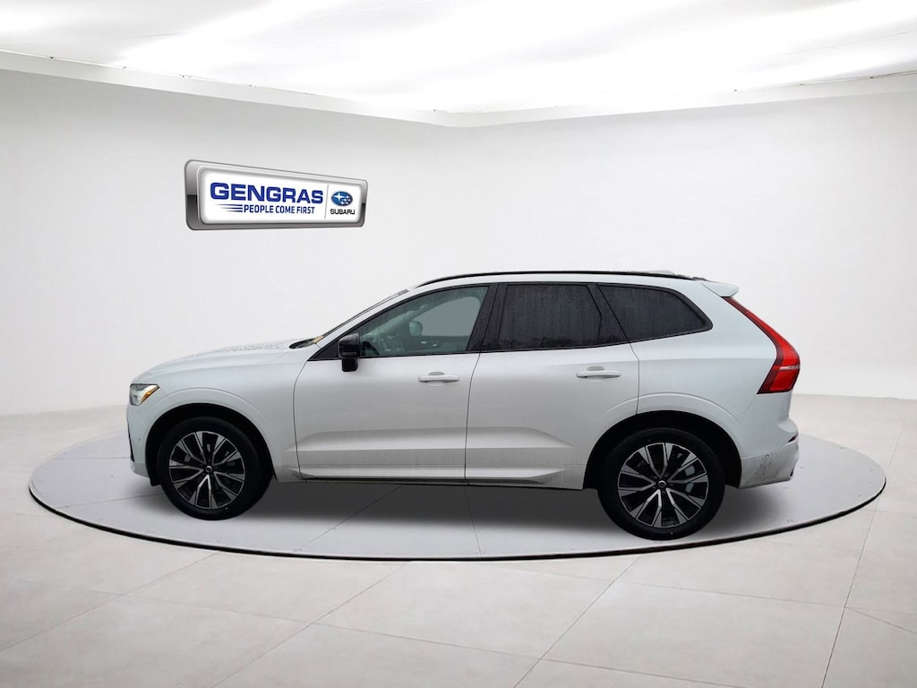 Used 2023 Volvo XC60 Plus Dark Theme B5 AWD Plus Dark Theme