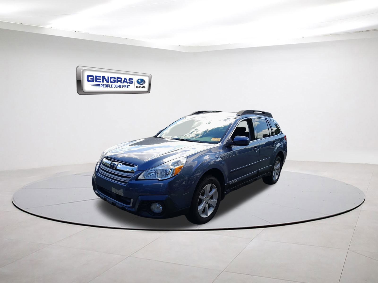 2013 Subaru Outback 2.5i Premium photo 3