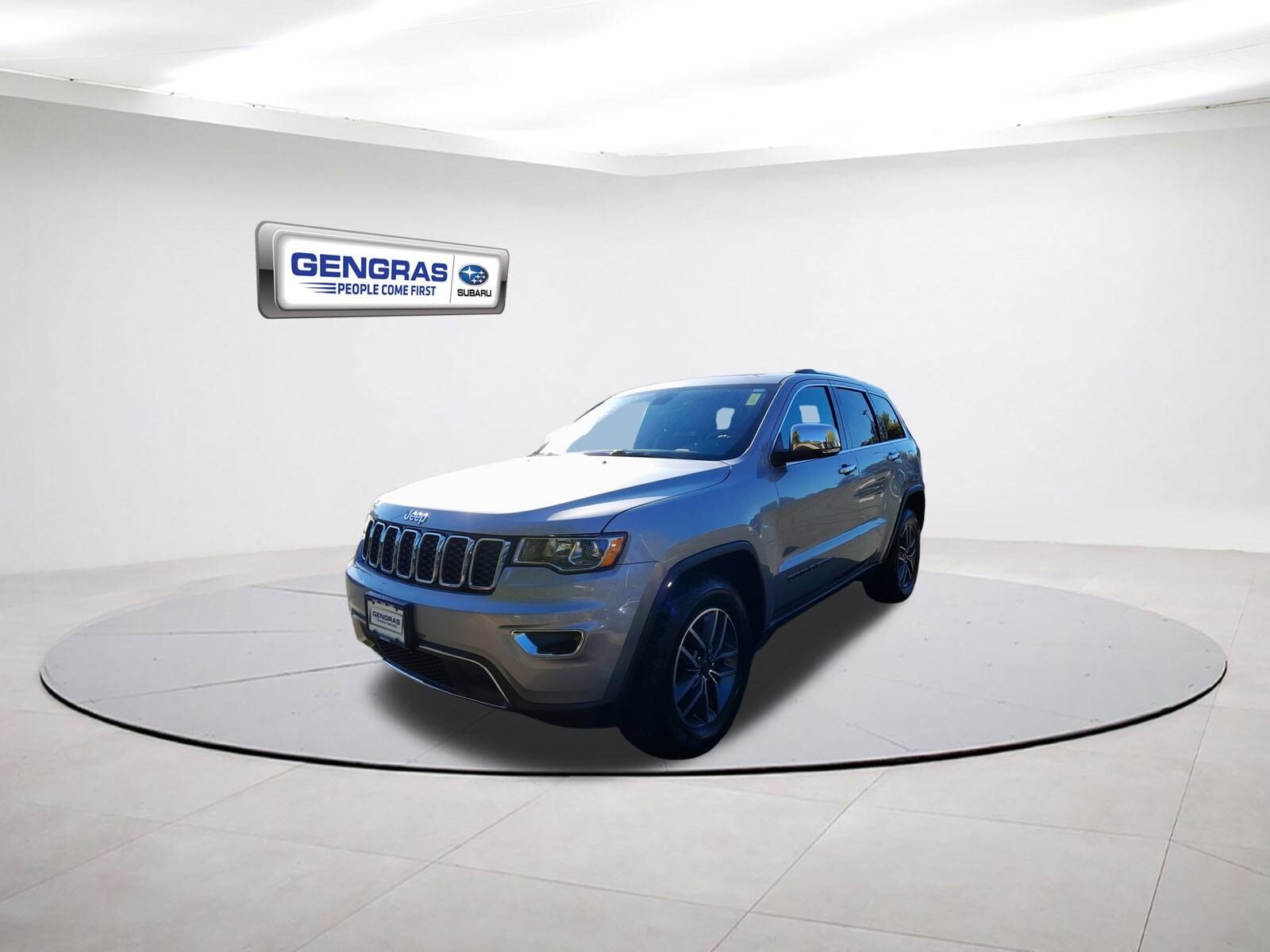 2020 Jeep Grand Cherokee Limited photo 3