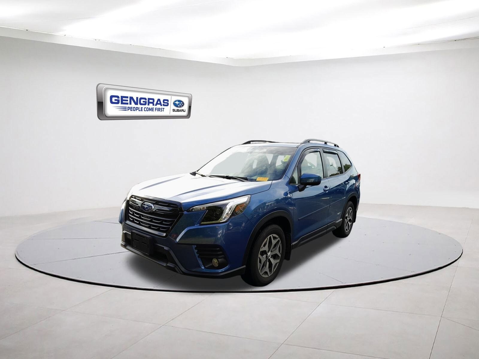 2023 Subaru Forester Premium photo 3
